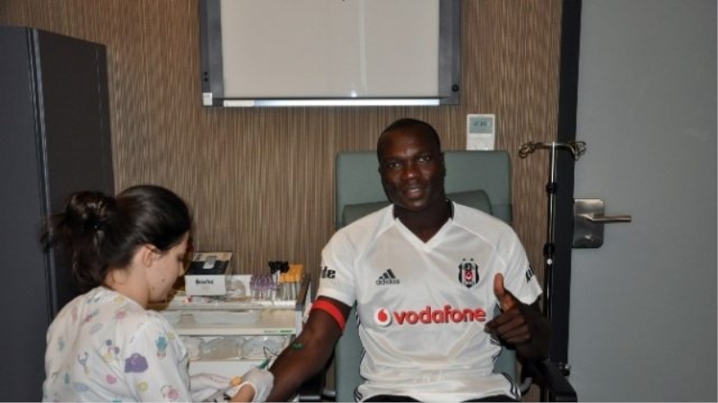 Beşiktaş`ın Yeni Transferi Aboubakar Sağlık Kontrolünden Geçti