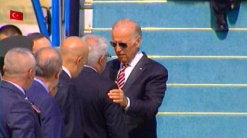 Biden'i vali yardımcısı karşıladı