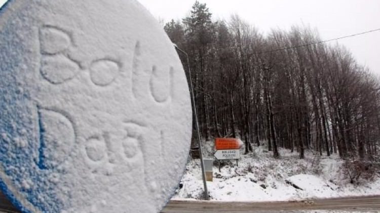 Bolu Dağı'nda ulaşıma kar engeli!