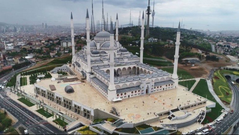 ÇAMLICA CAMİİ AÇILDI