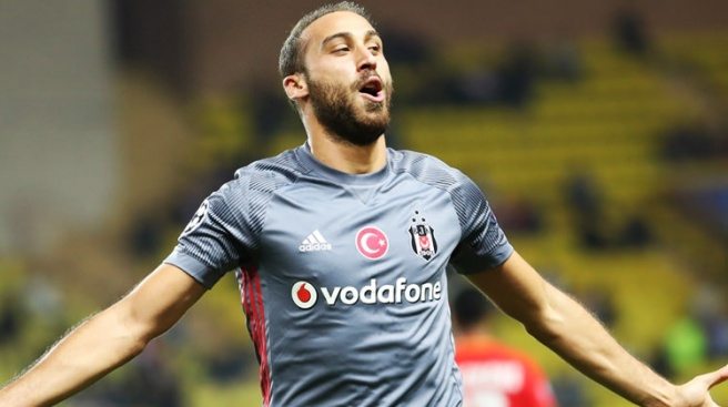 Cenk Tosun`dan transfer haberlerine ilginç tepki!