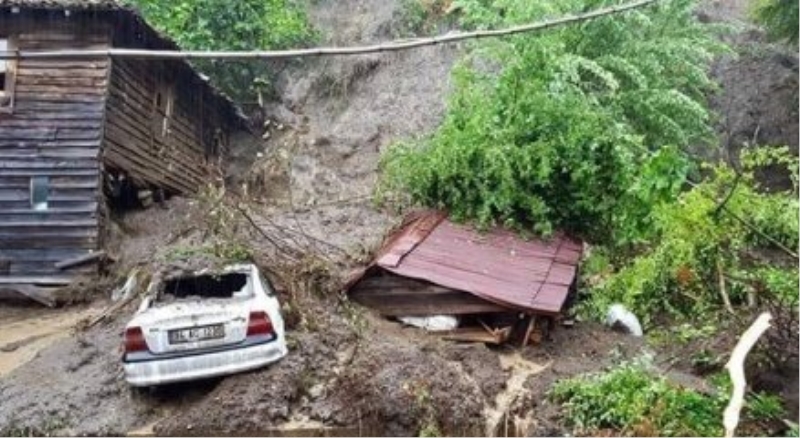 Cide?de sel nedeniyle çok sayıda bina çöktü