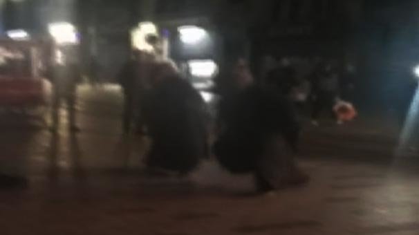 Dilenci kadınlar Taksim`de coştu!