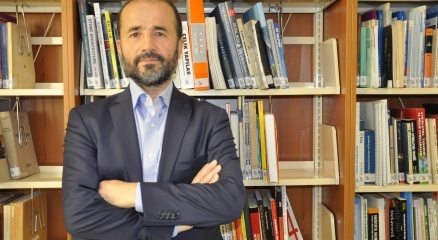 Doç. Dr. Demirel: Türkiye, sınır-ötesi askeri operasyonlar yapabilir