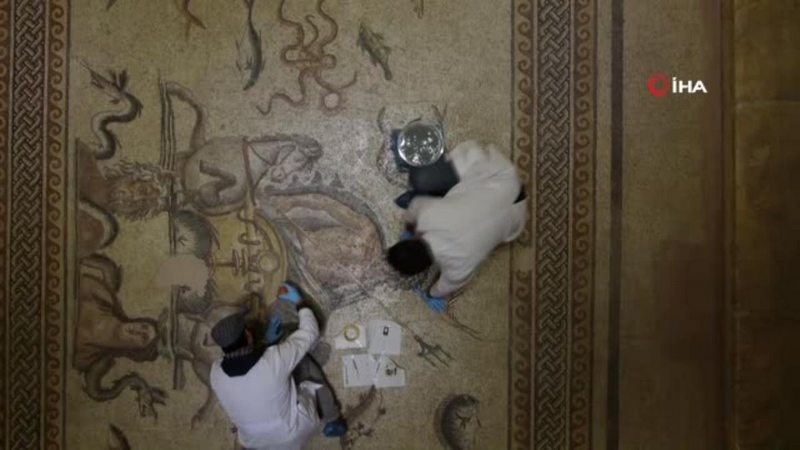 Dünyaca ünlü mozaikler hassas korumayla gelecek nesillere aktarılıyor