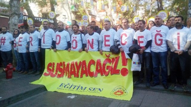 Eğitim-Sen Görevden Almaları Protesto Etti