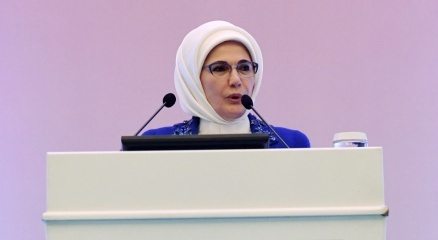 Emine Erdoğan: İçlerimiz yandı, derin bir üzüntü içindeyiz