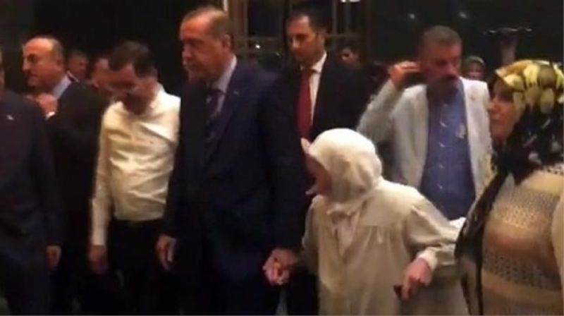 Erdoğan'dan Külliye'de anlamlı hareket!