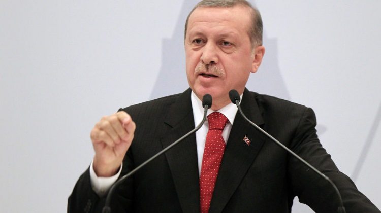 Erdoğan: 3 milyon mülteci Avrupa'ya yürüyebilir