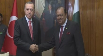 Erdoğan Pakistanlı mevkidaşı ile görüştü