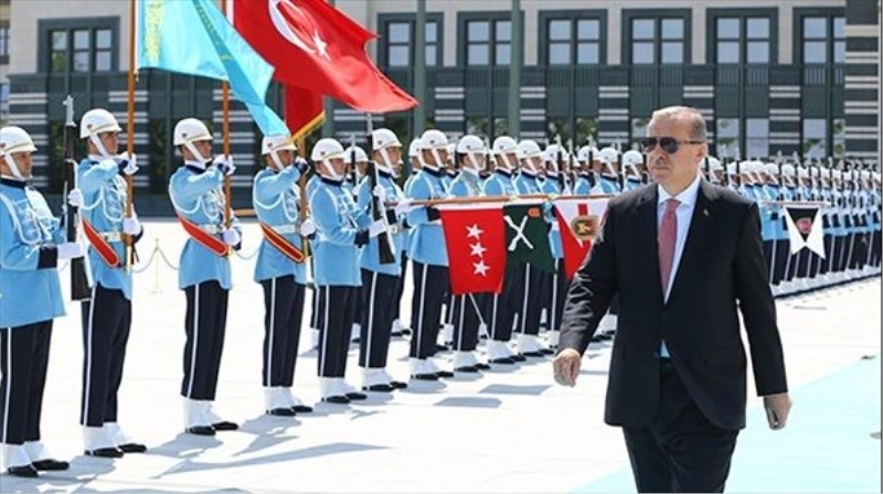 Erdoğan: Putin`in darbe girişminde hızlı desteğinden memnunum