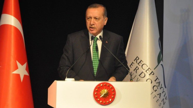 Erdoğan: Üç-beş zibidiye ülkeyi böldürtmeyiz