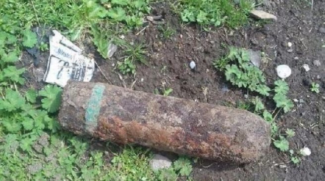 Ergani`de patlamamış top mermisi bulundu