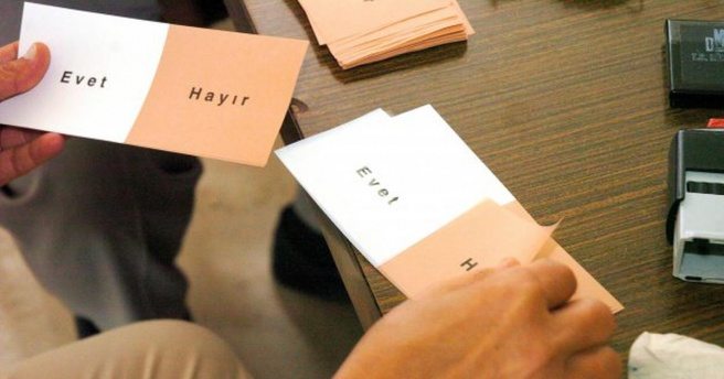 Ertuğrul Özkök: Referandumda hem iktidar hem Türkiye kazanır mı?