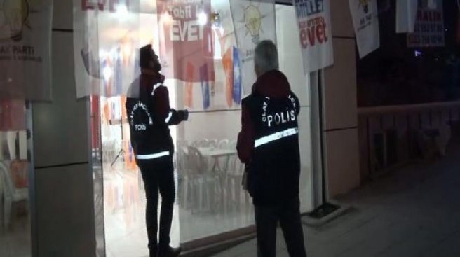 Esenyurt`ta iki grup arasında çatışma: 3 yaralı