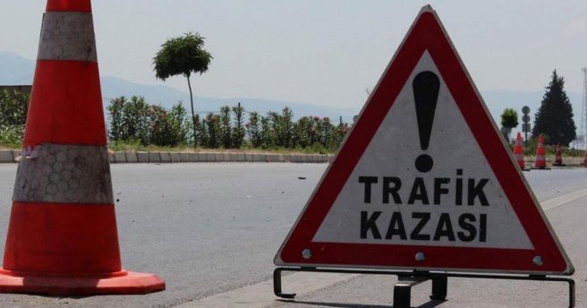 Eskişehir`de kaza: 1 ölü 2 yaralı