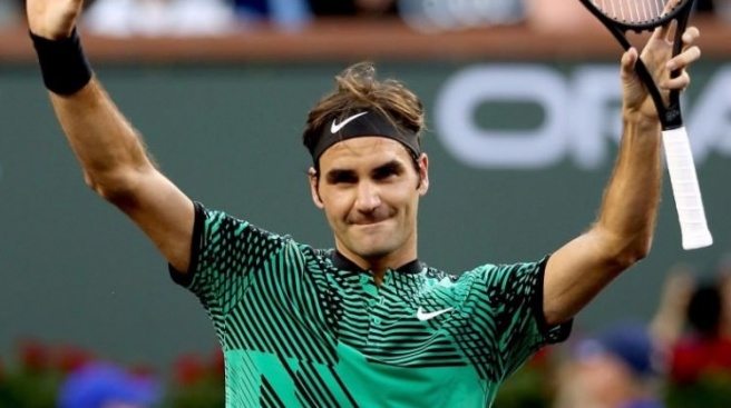 Federer güle oynaya finalde!