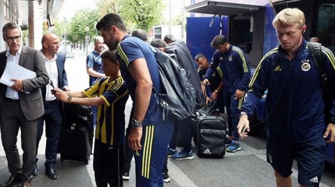 Fenerbahçe İsviçre`deki ilk antrenmanını yaptı