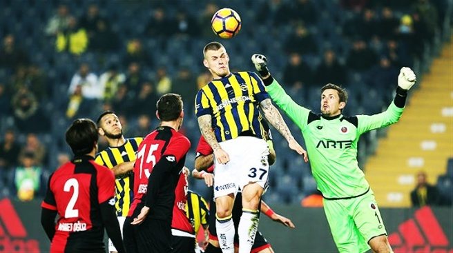 Fenerbahçe moral arıyor!