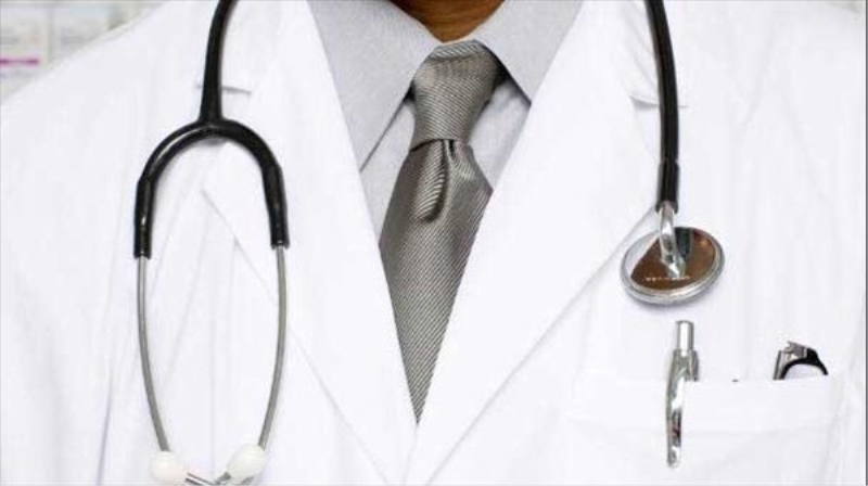 FETÖ`cülere sağlık raporu veren doktor yandı
