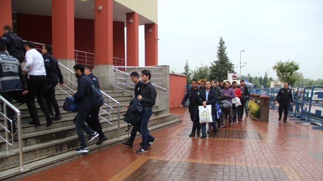 Fetö`nün Antalya`daki Eğitim Kadrosundan 28 Kişi Tutuklandı