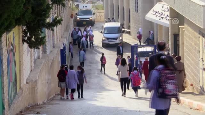 Filistin`de Yeni Eğitim-öğretim Yılı Başladı