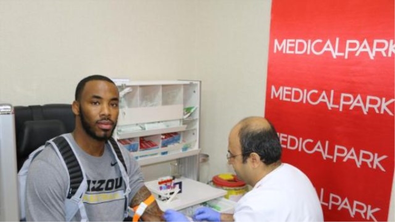 Gaziantep Basketbol`un Yeni Transferi Denmon Sağlık Kontrolünden Geçti