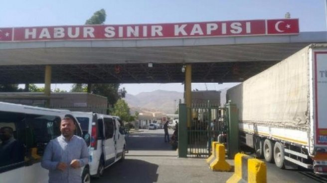 Habur Sınır Kapısı`nda giriş-çıkışlar durdu