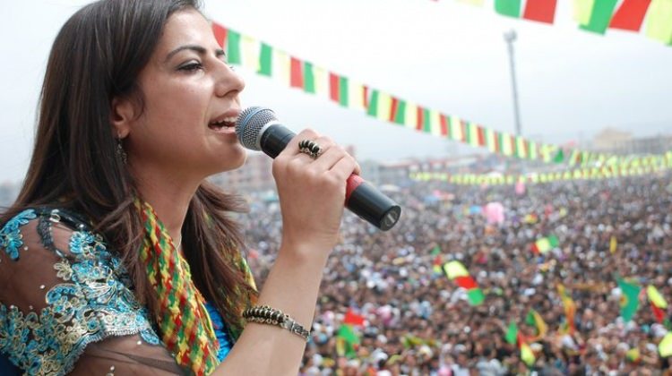 HDP eski milletvekili Ayla Akat Ata tutuklandı