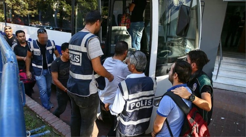 İstanbul'da FETÖ operasyonu:136 kişi yakalandı