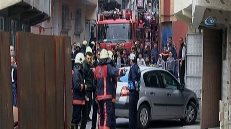 İstanbul'da göçük tehlikesi, 2 bina boşaltıldı