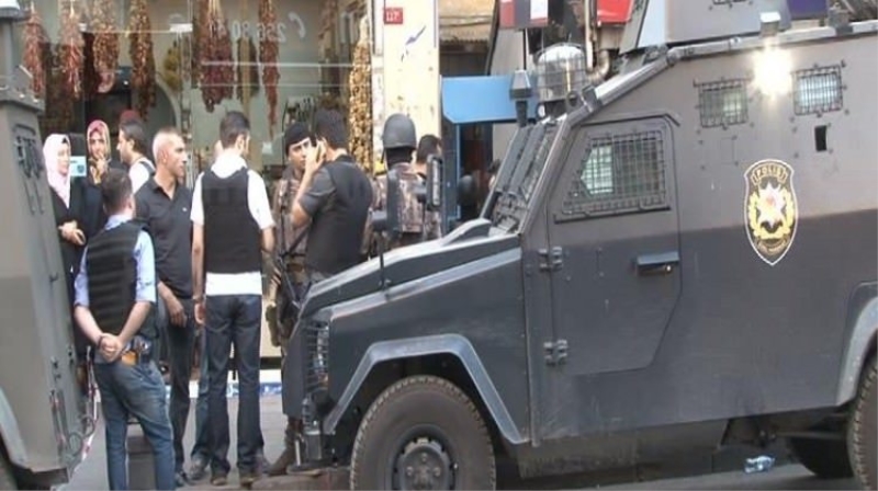 İstanbul'da rehine krizi Özel harekattan operasyon