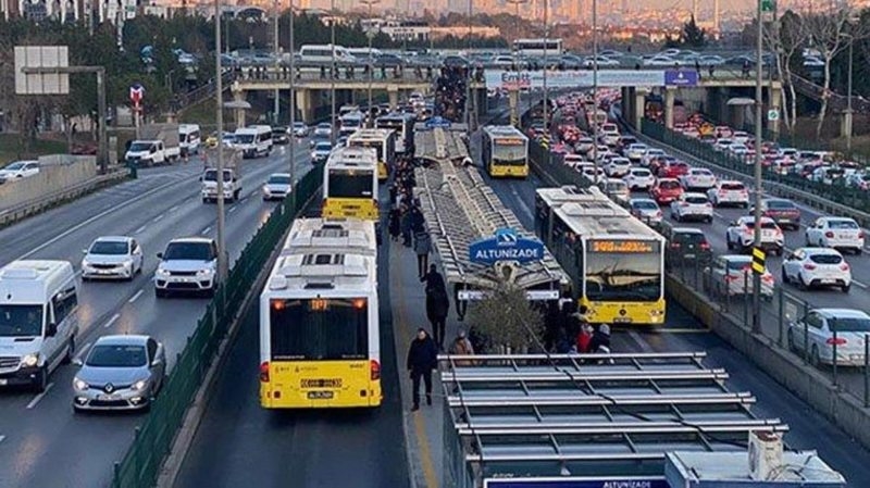 İstanbul`da YKS`ye girecek öğrencilere ve sınav görevlilerine toplu taşıma ücretsiz