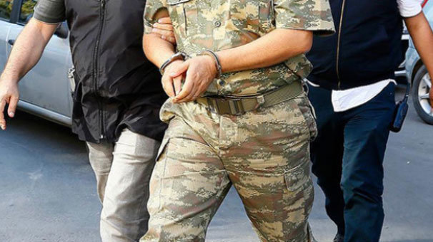 Karabük`te ankesörlü telefon operasyonu: 11 asker gözaltında