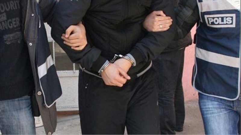 Kayseri`de 14 polis tutuklandı