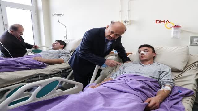 Kayseri - Milli Savunma Bakanı Işık ve Sağlık Bakanı Akdağ Yaralı Askerleri Ziyaret Etti