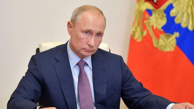 Kremlin tarzı karantina: Putin`i koronavirüsten korumak için hangi tedbirler alındı?