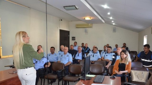 Kuşadası`nda Zabıta Personeline Eğitim Semineri