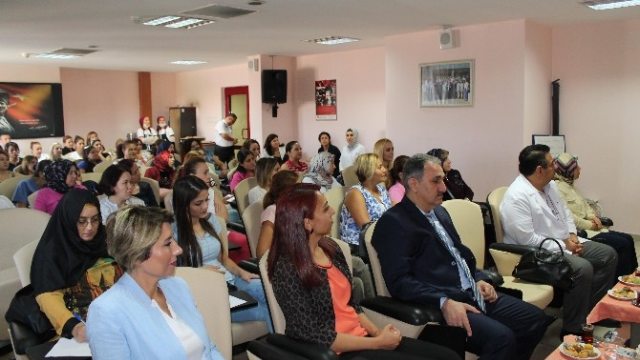 Mersin`de Normal Doğuma Yönelik Eğitim Semineri