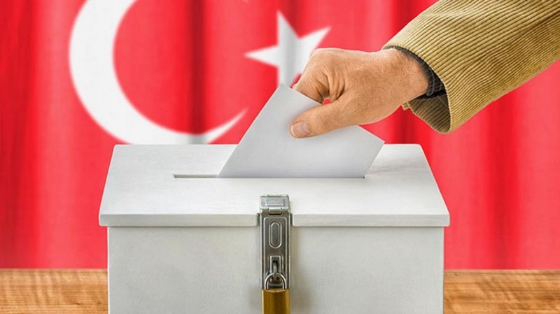 MetroPoll`un göçmen anketinden sürpriz sonuç! AK Parti ve MHP`liler `tamamen kapatılmalı` cevabı verdi