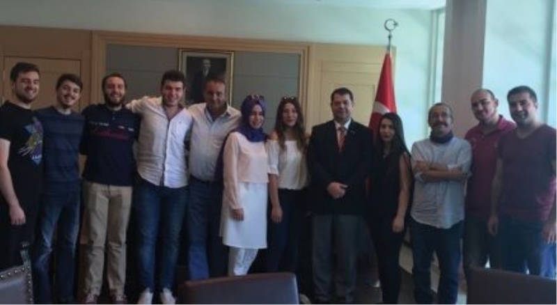 Moldova Amerikan Üniversitesi?nde bulunan GAÜ Öğrencileri, Büyükelçi Kartal?ı ziyaret etti
