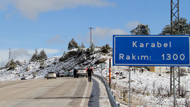 Muğla`nın yüksek kesimlerinde kar keyfi