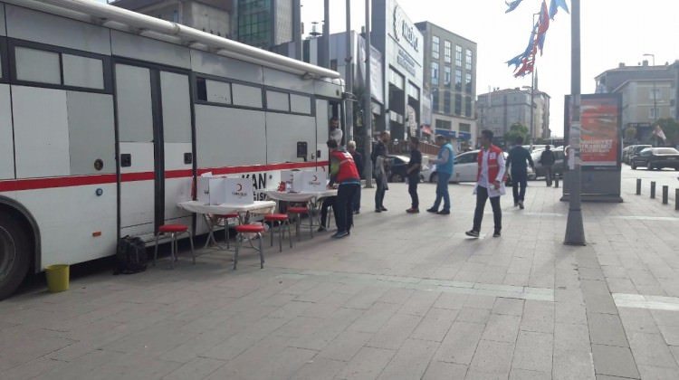 Sağlık Meslek Lisesi'nden kan bağışı kampanyası