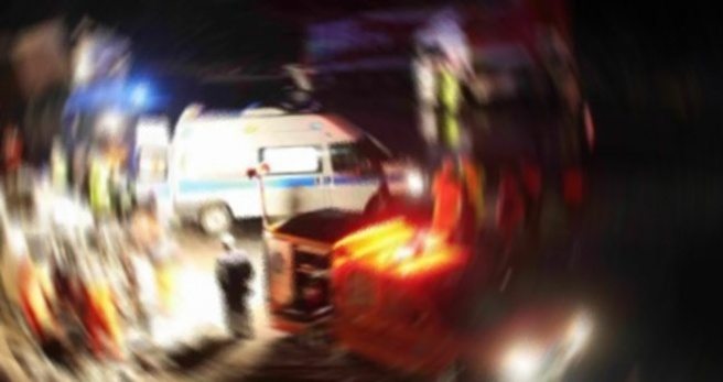 Sakarya`da ambulans ile otomobil çarpıştı: 4 yaralı