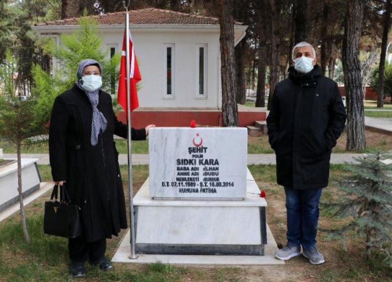 Şehit polisin annesi: `Her kişiye nasip olmaz` derdi, Allah ona göre yazmış