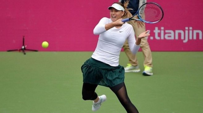 Sharapova Çin`de yarı finalde