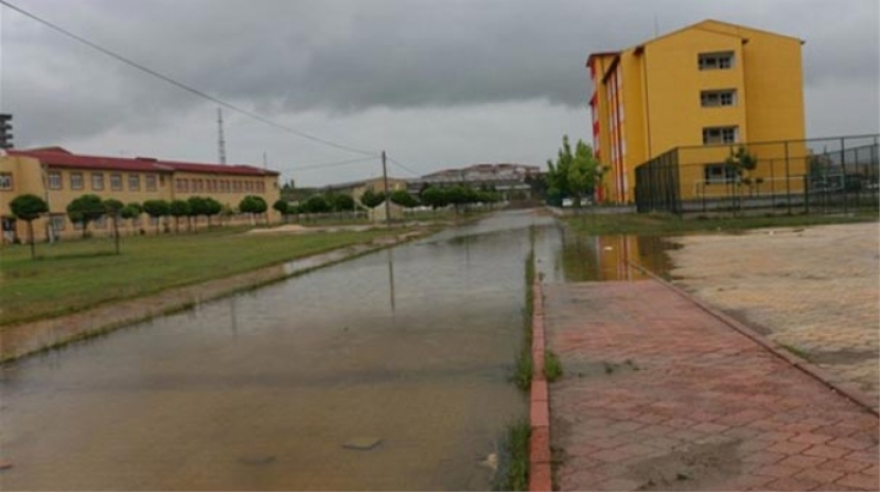 Sivas'ta okullar iki gün tatil edildi