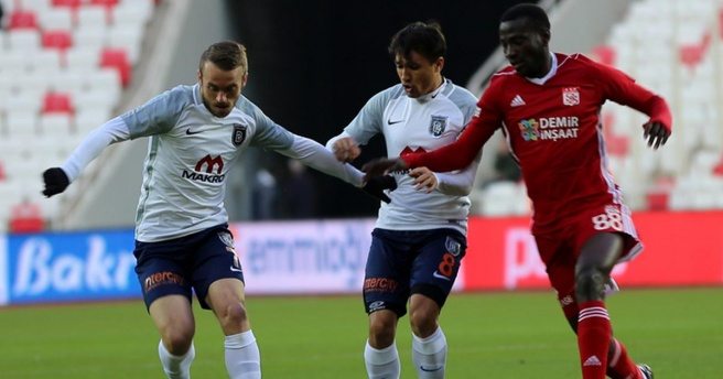 Sivasspor 1-0 Başakşehir / Maç Özeti