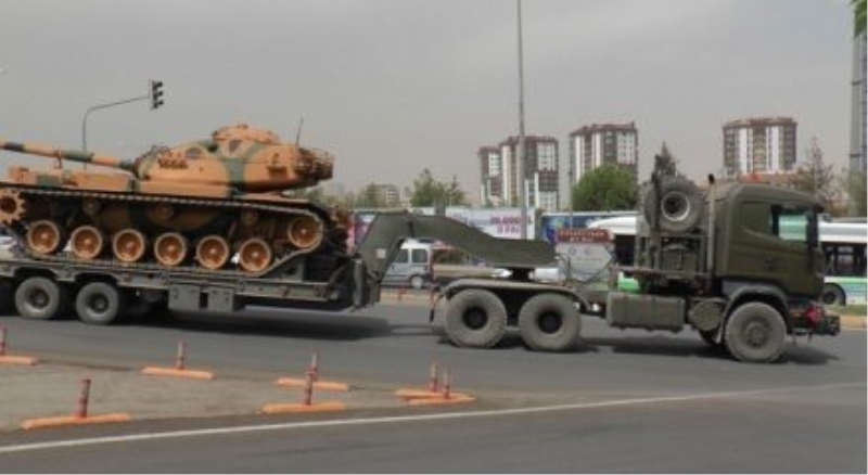 Suriye sınırına tank sevkıyatı