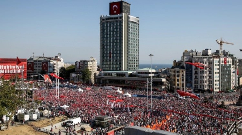 Taksim Meydanı'ndan tarihi görüntüler